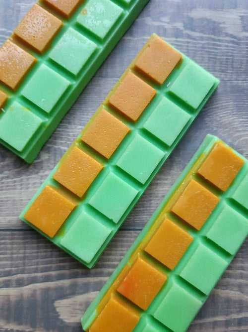 Caramel Apple soy wax melt snap bar — additional product photo.